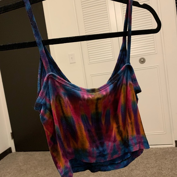 Medium Tie-Dye Crop Top - Picture 3 of 4